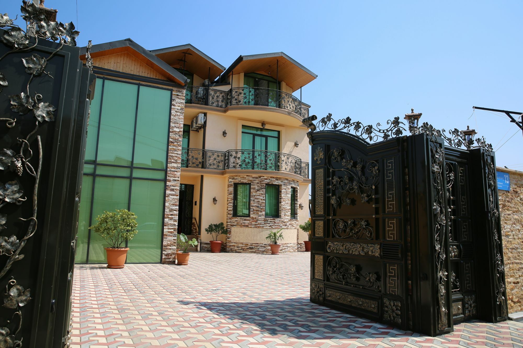 Gk Villa Tbilisi Exterior foto